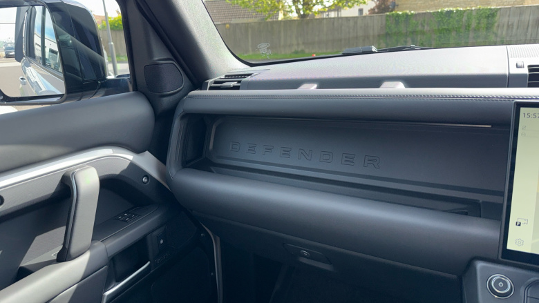 Land Rover Defender 3.0 D350 X-Dynamic HSE 110 5dr Auto Diesel Estate